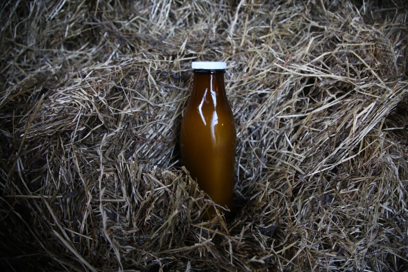 Milchflasche im Silo